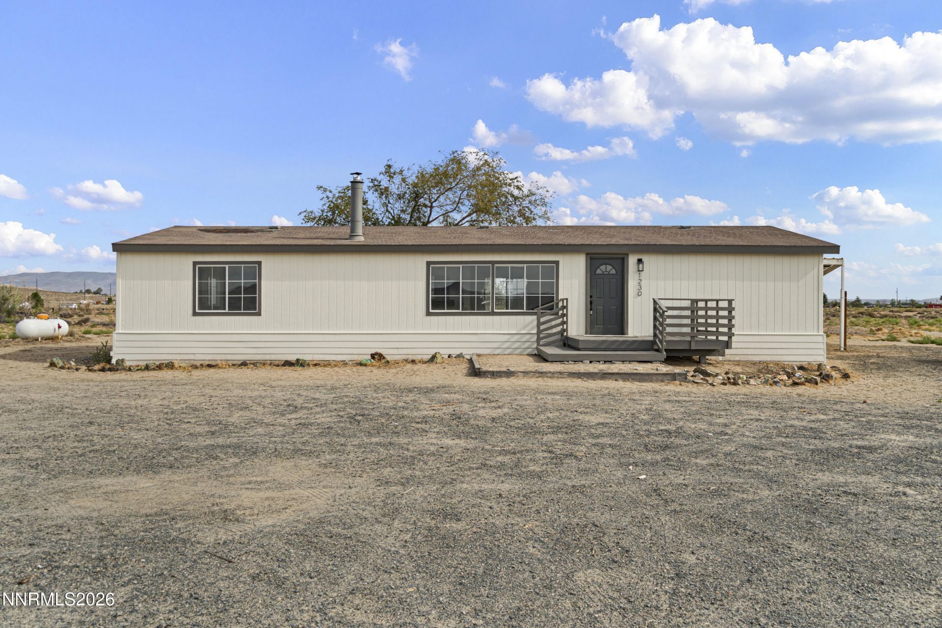 1230 E Badger Street, Silver Springs, NV 89429 Main Photo