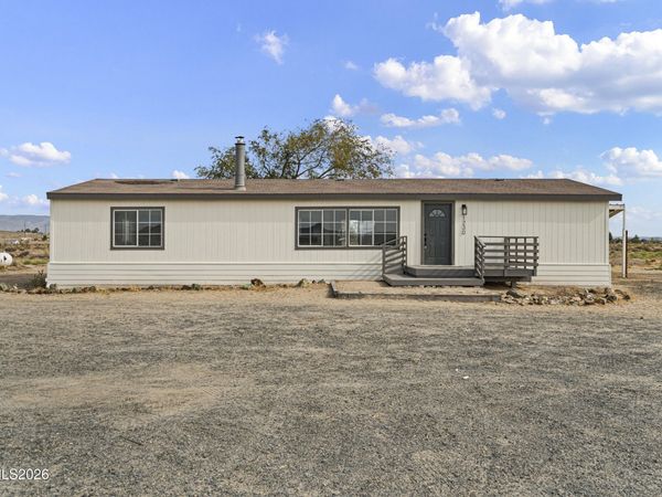 1230 E Badger Street, Silver Springs, NV 89429