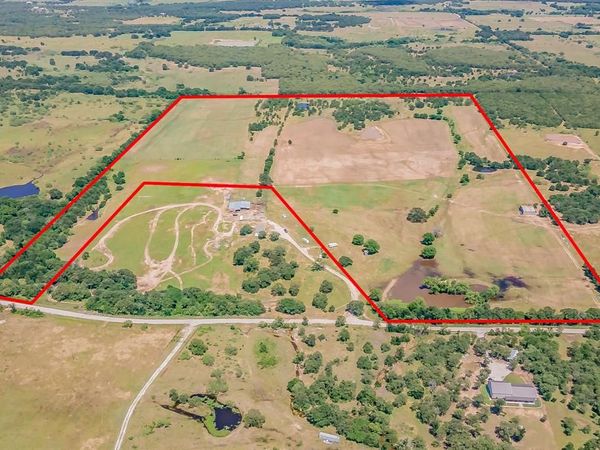 1179 County Road 1990 , Chico, TX 76431