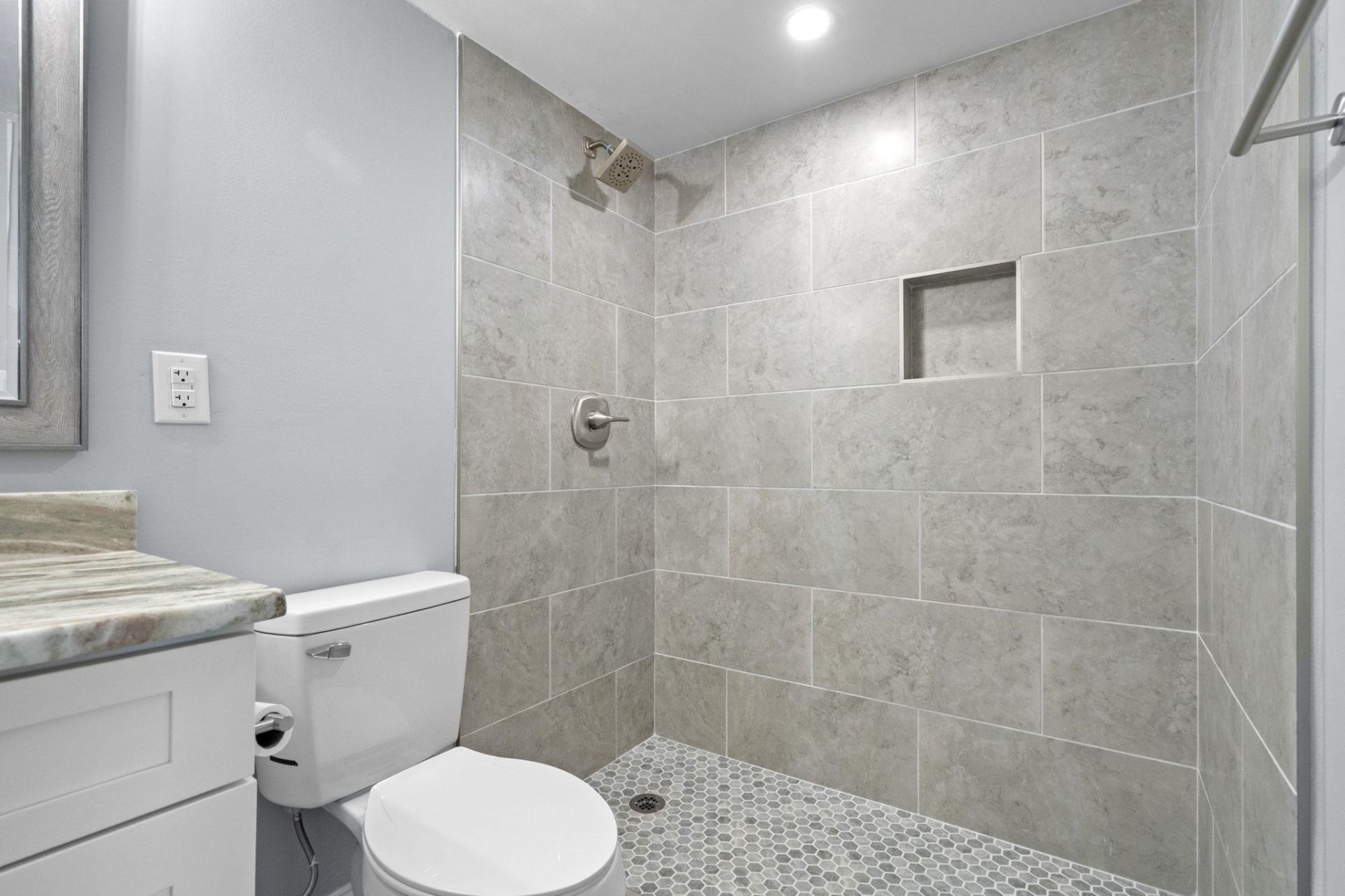 601 Mitchell Dr. Photo 28