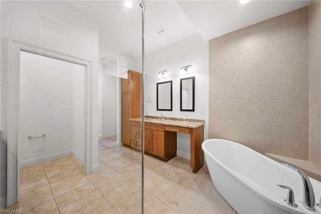 21450 Strada Nuova Cir , Unit A302, Estero, FL 33928 Photo