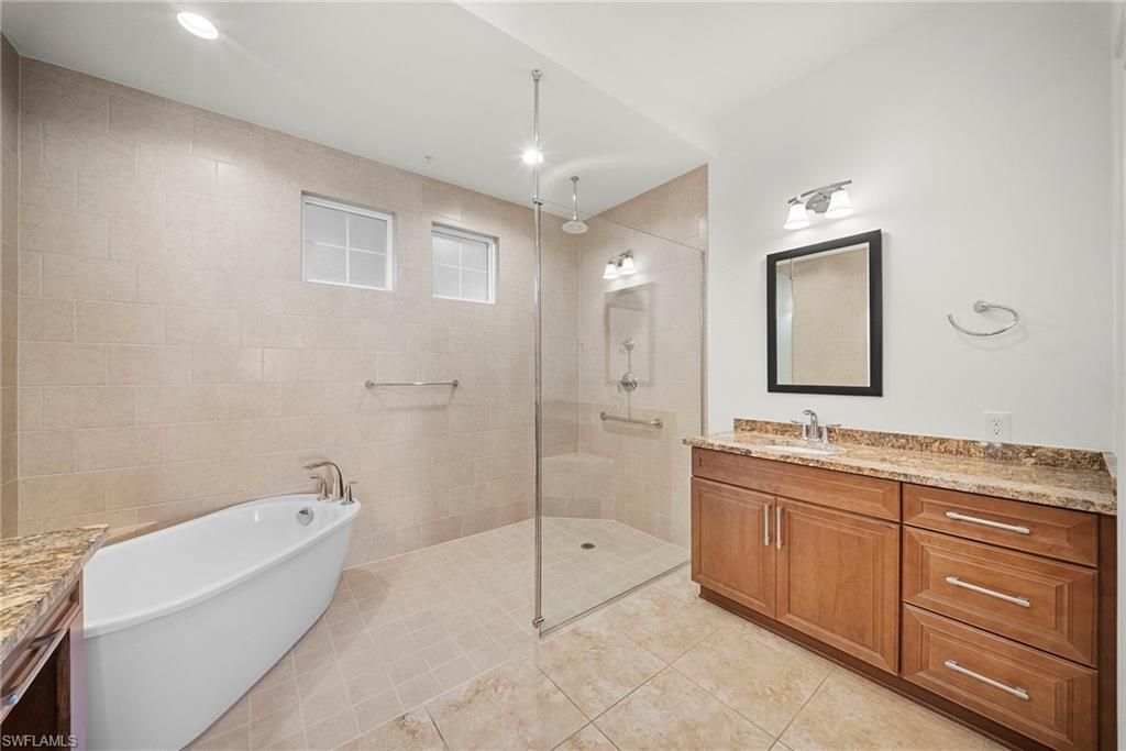 21450 Strada Nuova Cir , Unit A302, Estero, FL 33928 Photo
