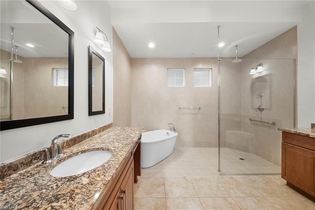 21450 Strada Nuova Cir , Unit A302, Estero, FL 33928 Photo