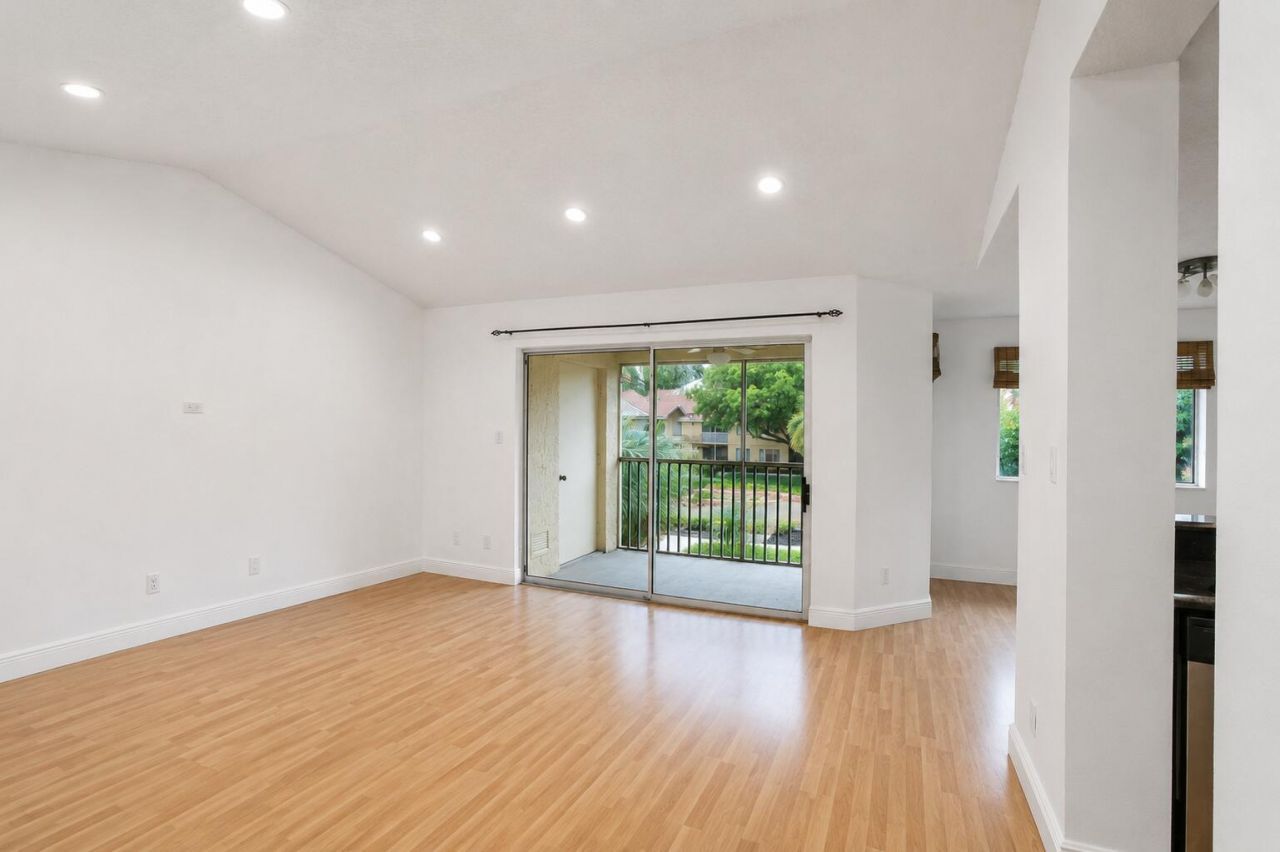 954 Coral Club Drive, Unit 954, Coral Springs, FL 33071 Photo