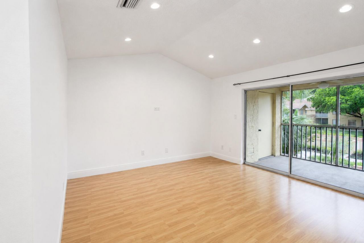 954 Coral Club Drive, Unit 954, Coral Springs, FL 33071 Photo