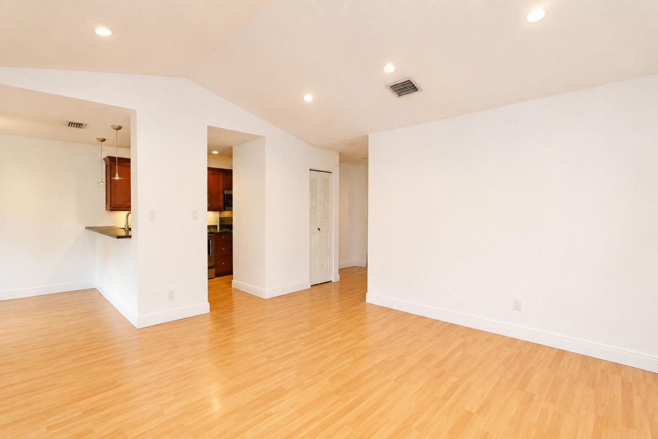 954 Coral Club Drive, Unit 954, Coral Springs, FL 33071 Photo