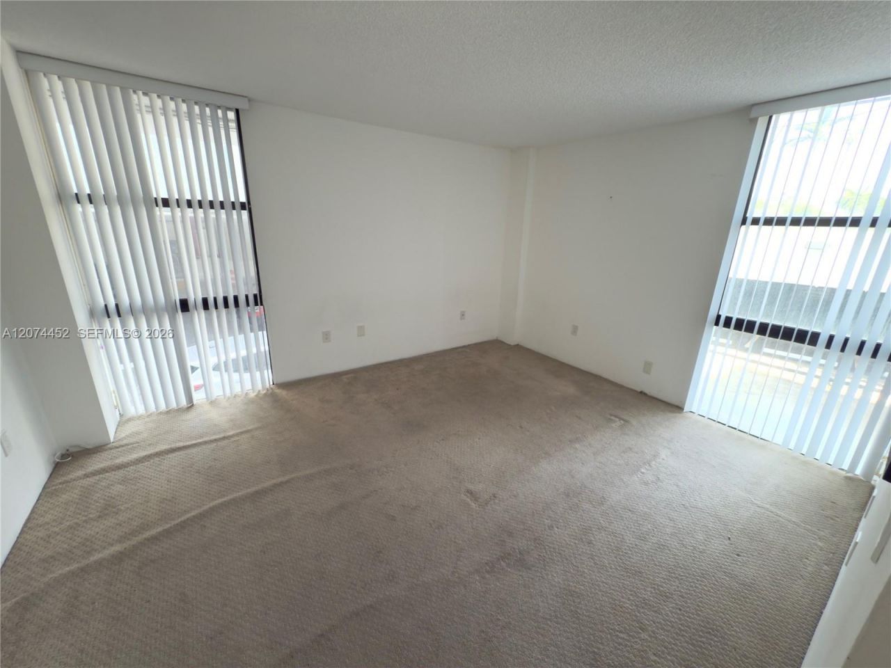 3675 N Country Club Dr, Unit 109, Aventura, FL 33180 Photo