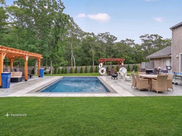 105 Whalers Walk, Edgartown, MA 02539