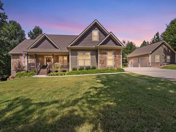 1625 River Bluffs Drive, Jasper, TN 37347