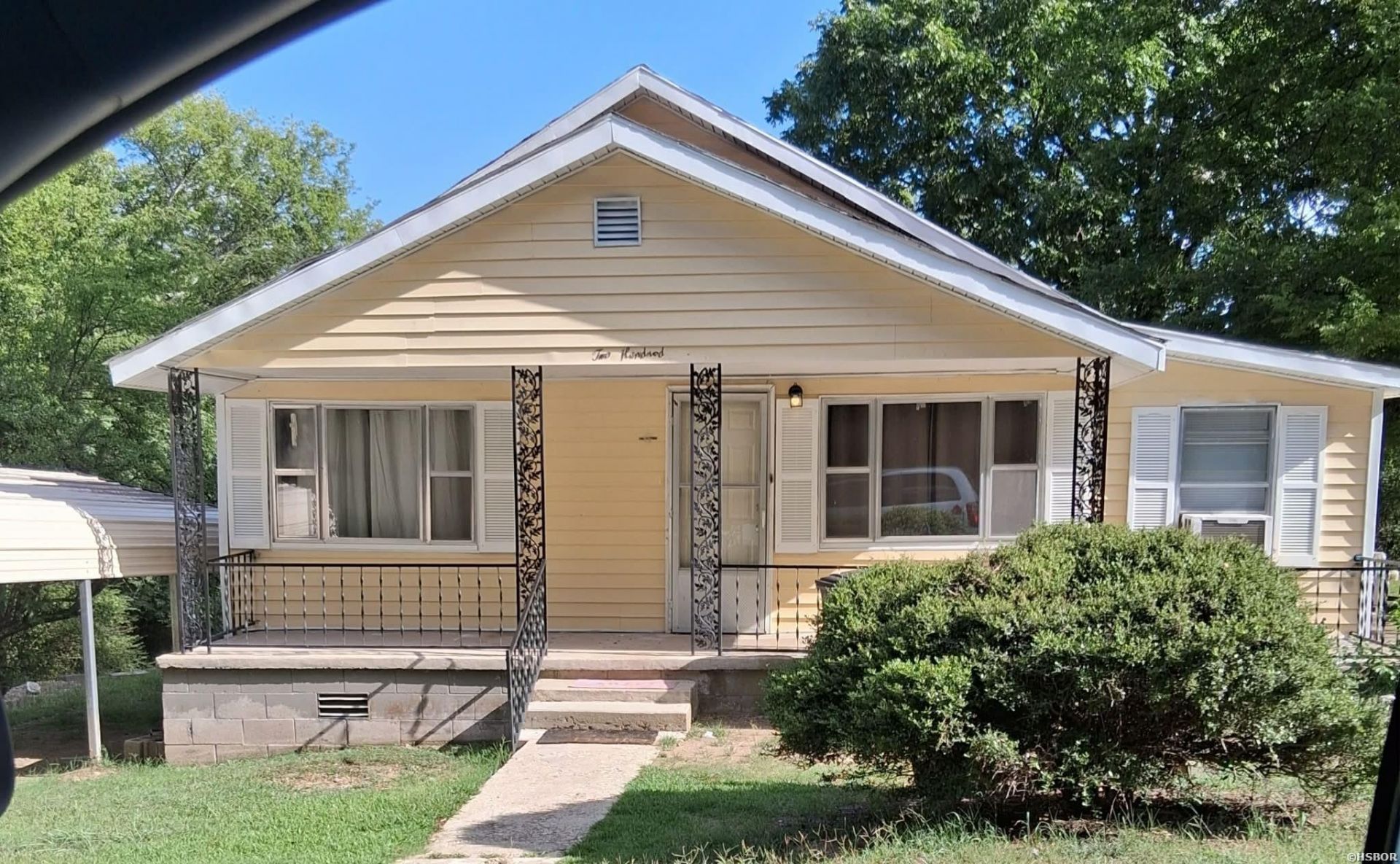 200 PORTLAND Street Hot Springs, AR 71901