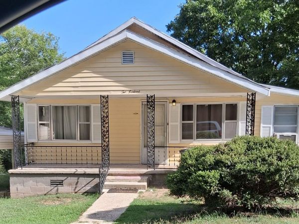 200 PORTLAND Street, Hot Springs, AR 71901