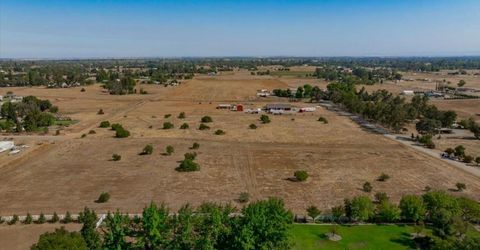 9833 La Clair, Wilton, CA 95693 Photo