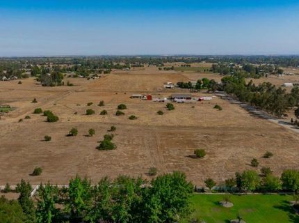 9833 La Clair, Wilton, CA 95693 Photo