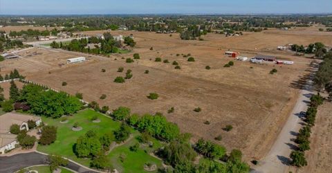 9833 La Clair, Wilton, CA 95693 Photo