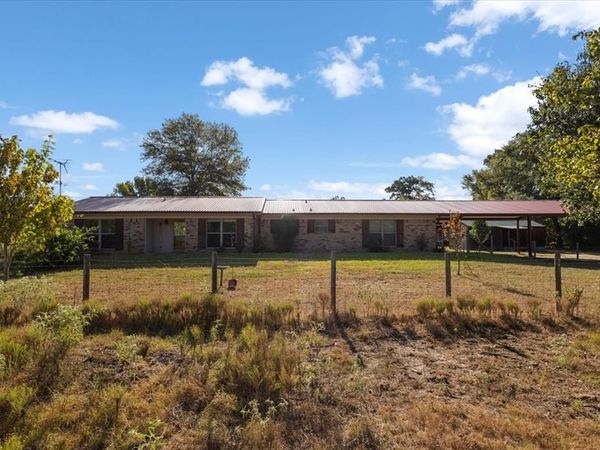 5015 726, Gilmer, TX 75645