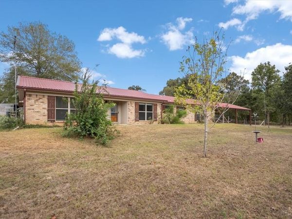 5015 726, Gilmer, TX 75645