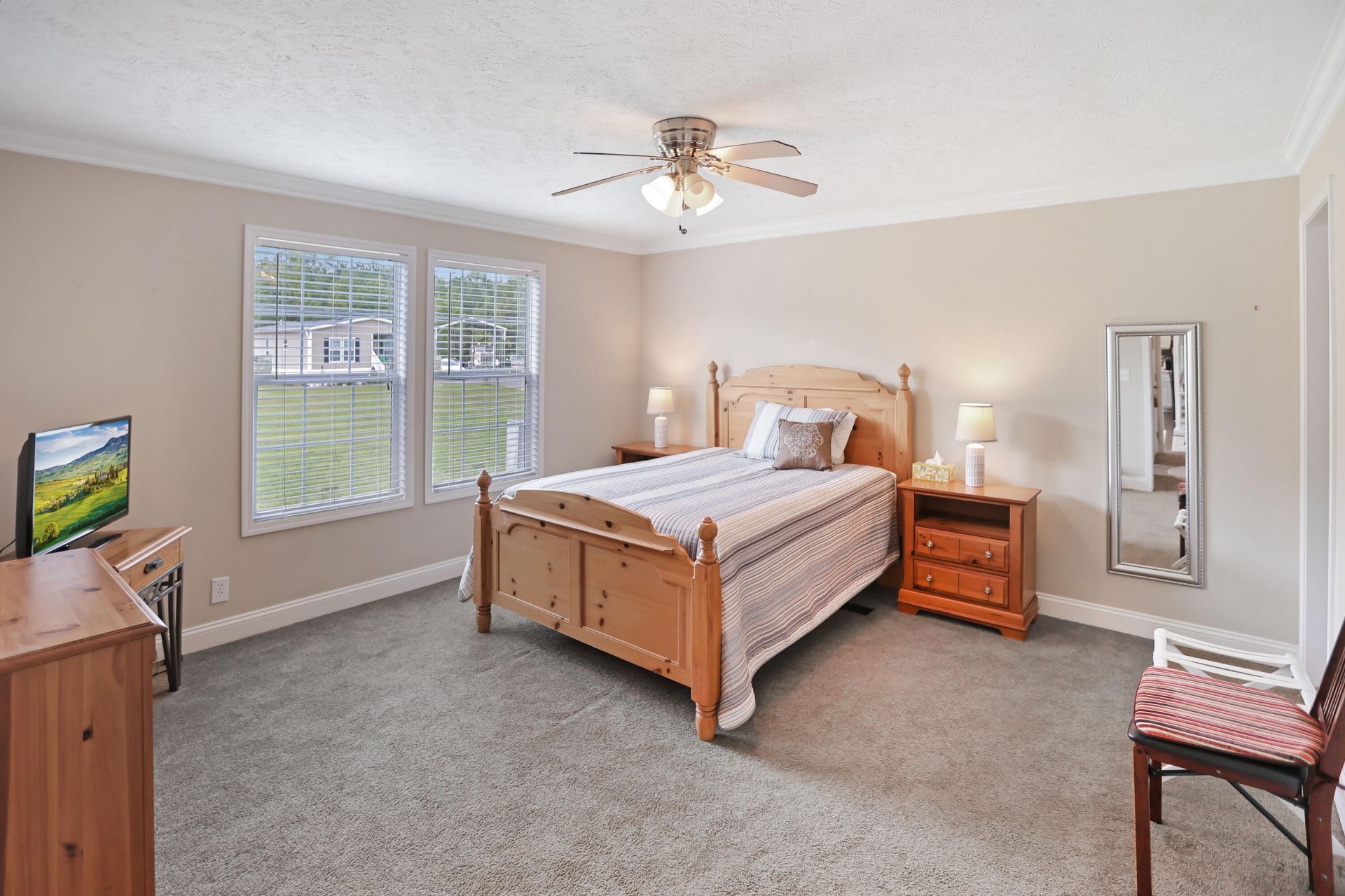 1289 Long Acre Drive Photo 19