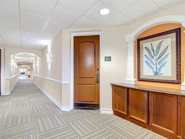 13941 CLUBHOUSE DRIVE , Unit 304, TAMPA, FL 33618