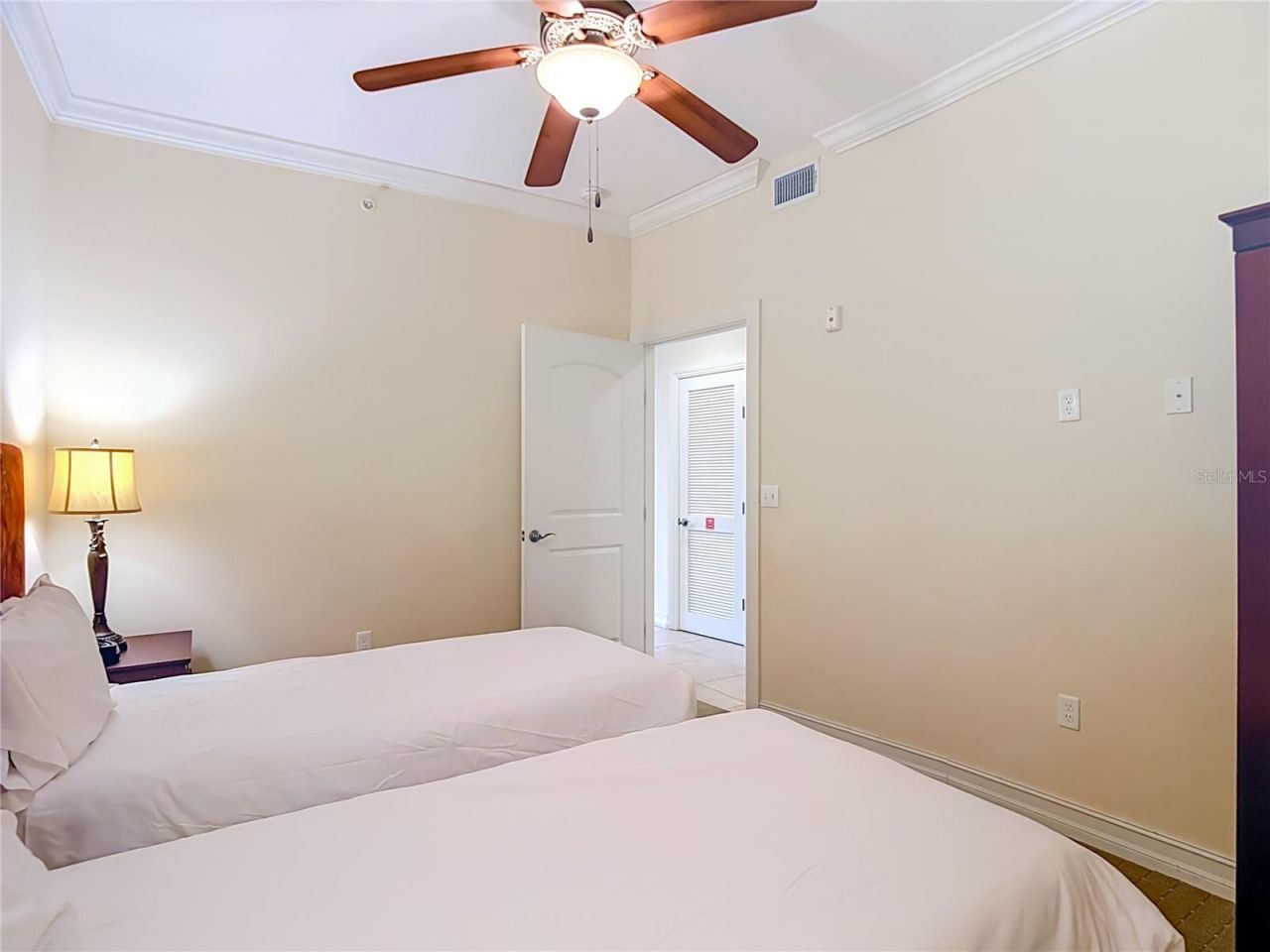 13941 Clubhouse Drive , Unit 304, Tampa, FL 33618 Photo