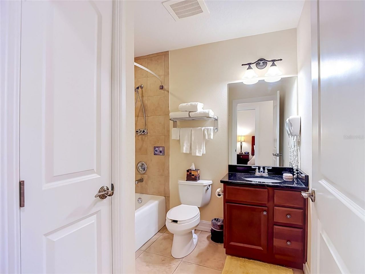 13941 Clubhouse Drive , Unit 304, Tampa, FL 33618 Photo