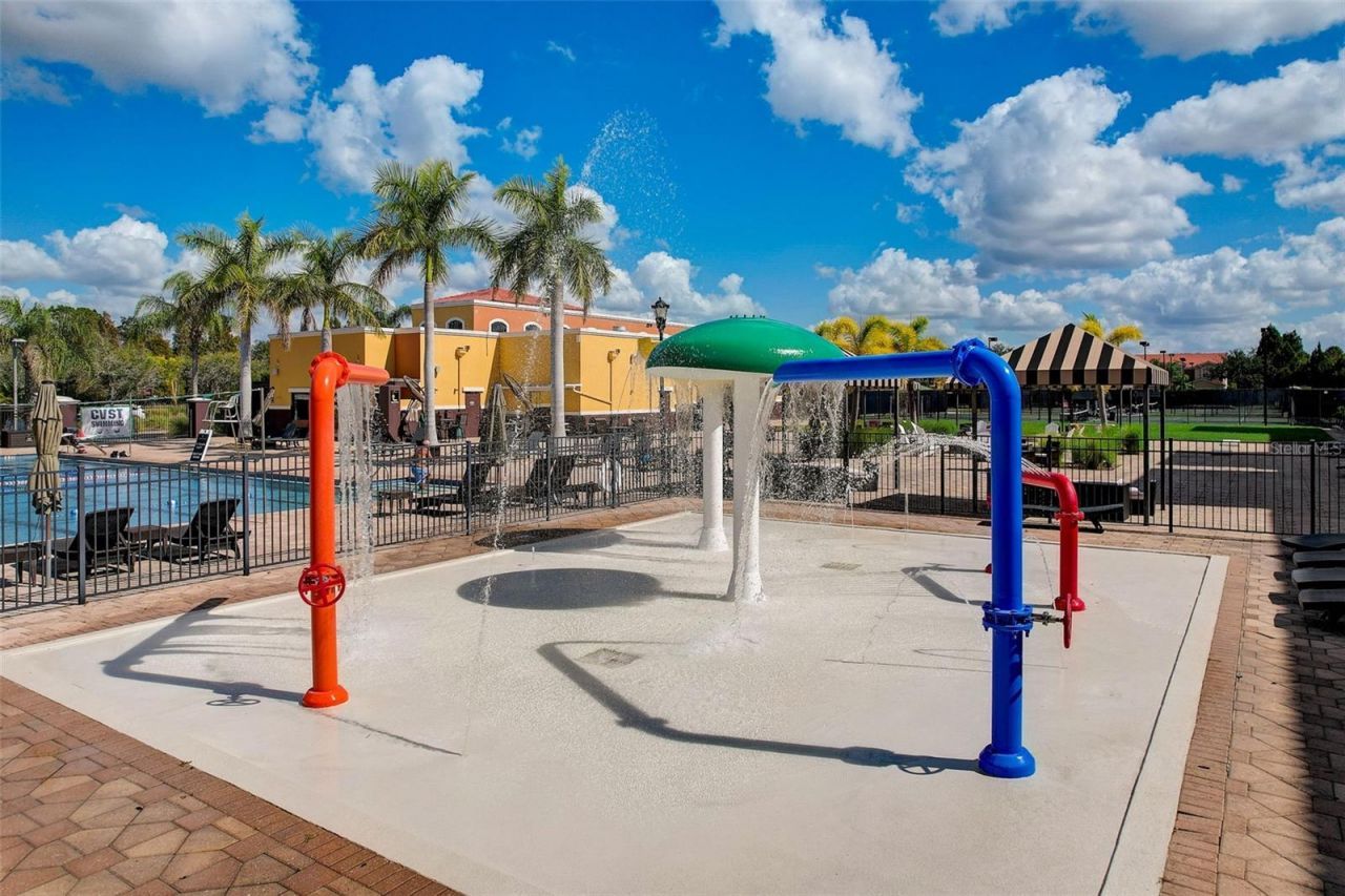 13941 Clubhouse Drive , Unit 304, Tampa, FL 33618 Photo