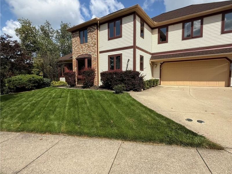 5630 Huntington Reserve Drive, Parma, OH 44134 Photo 3
