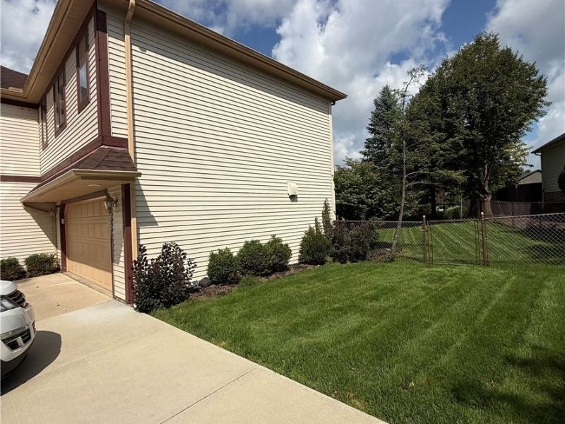 5630 Huntington Reserve Drive, Parma, OH 44134 Photo 4