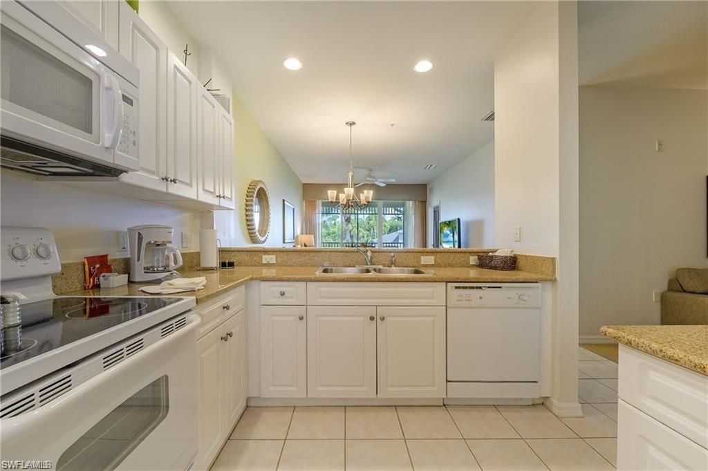 7940 Mahogany Run Ln , Unit 623, Naples, FL 34113 Photo