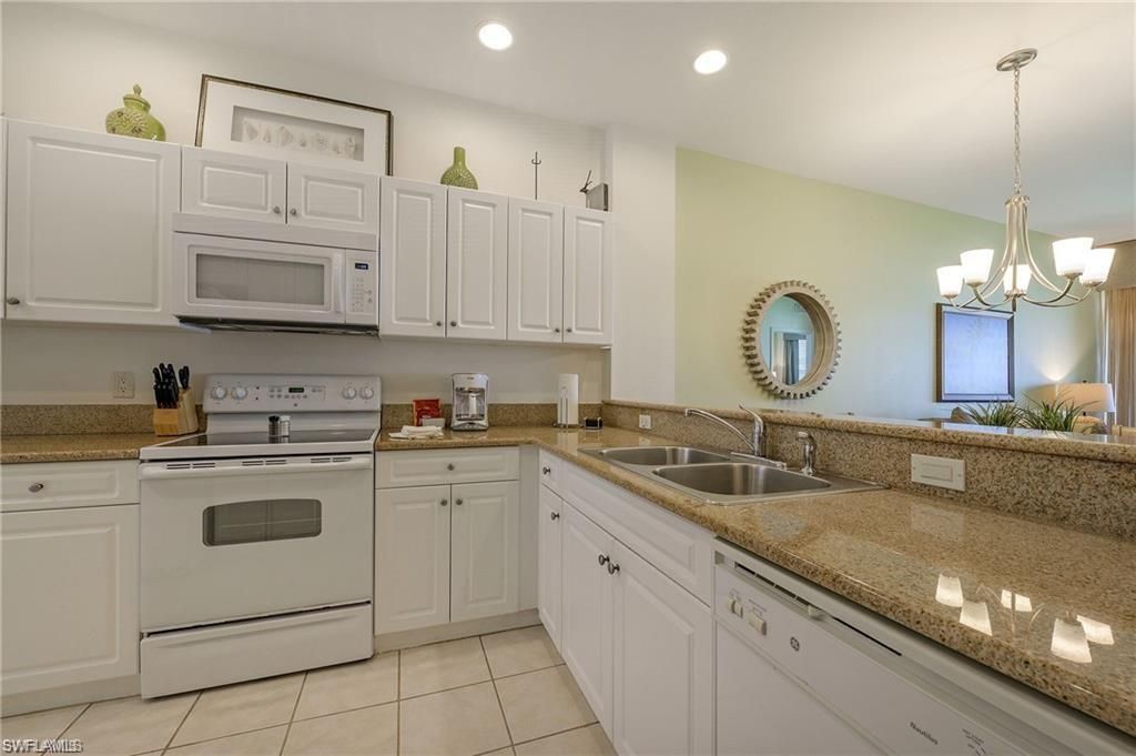7940 Mahogany Run Ln , Unit 623, Naples, FL 34113 Photo