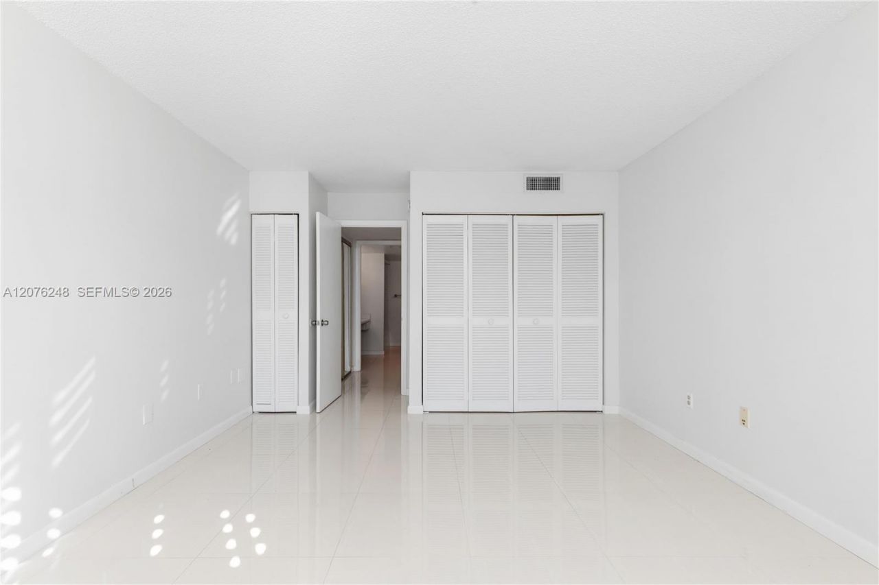 210 Sea View Dr , Unit 207, Key Biscayne, FL 33149 Photo