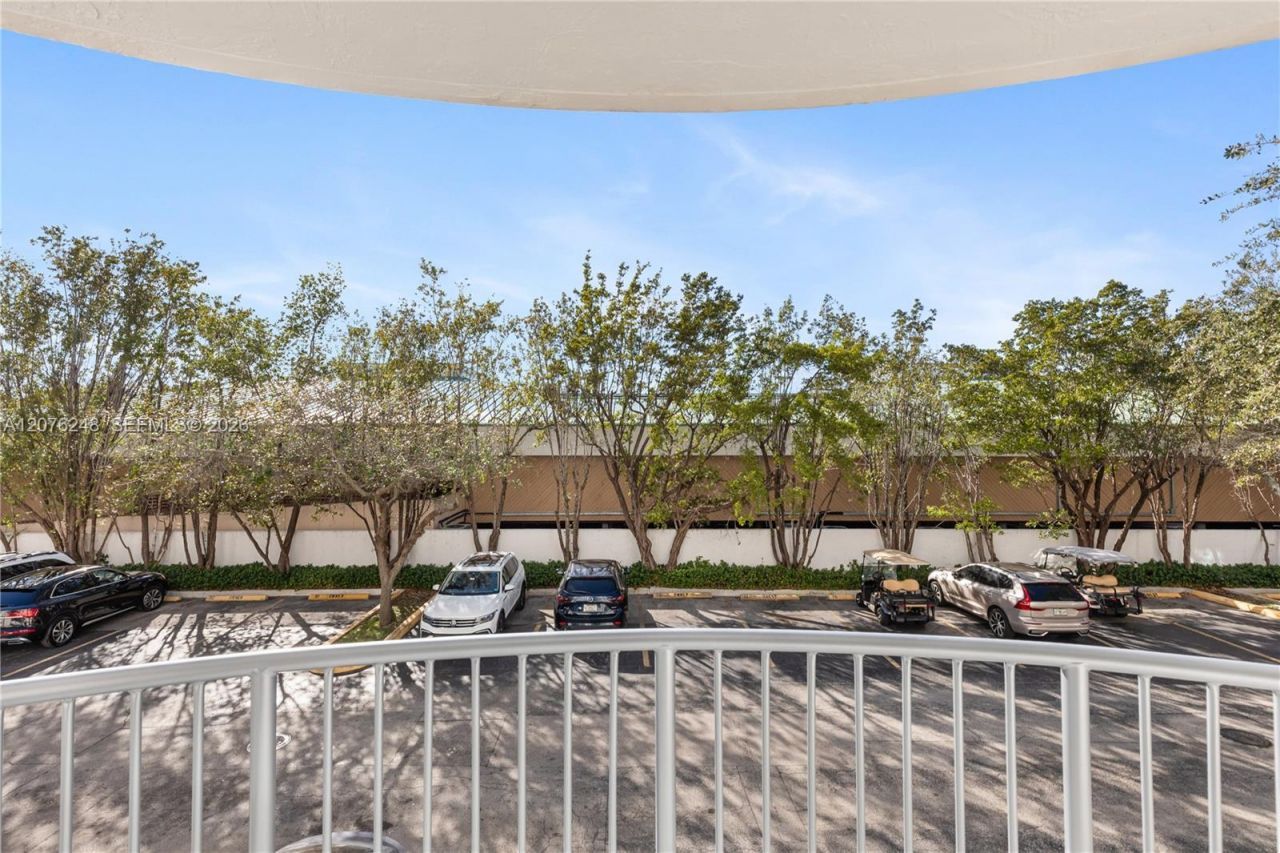 210 Sea View Dr , Unit 207, Key Biscayne, FL 33149 Photo