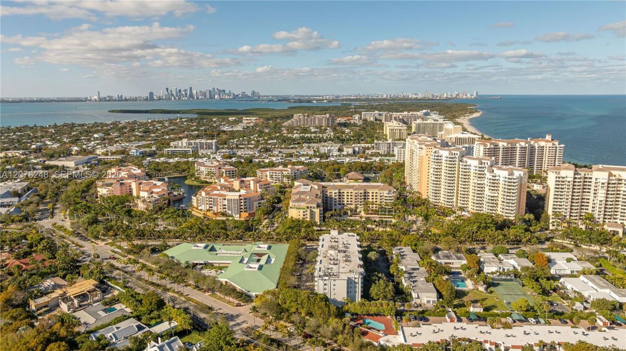 210 Sea View Dr , Unit 207, Key Biscayne, FL 33149 Photo