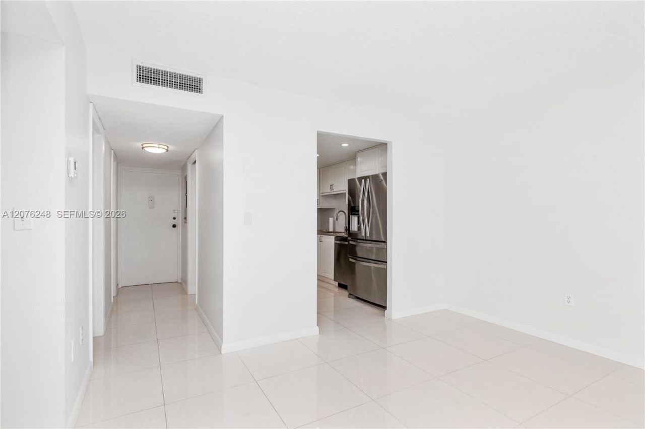 210 Sea View Dr , Unit 207, Key Biscayne, FL 33149 Photo