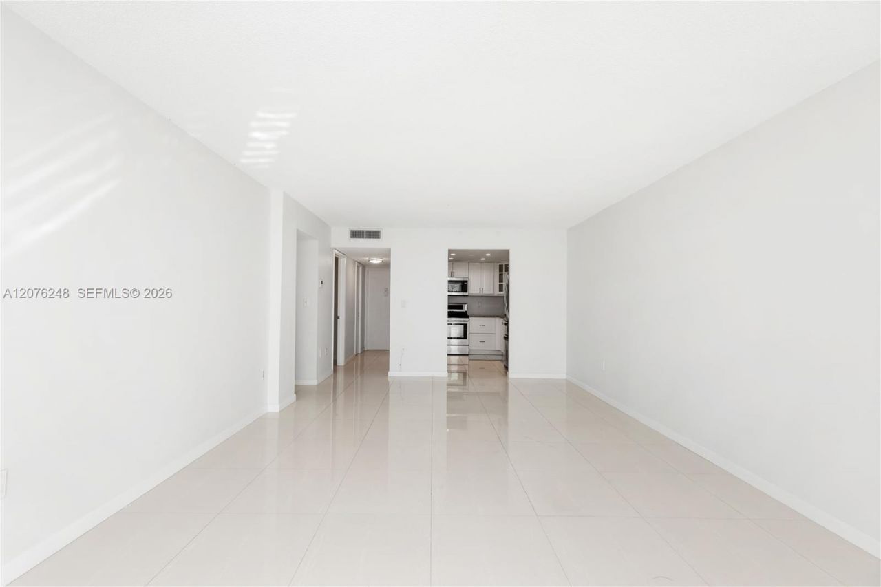 210 Sea View Dr , Unit 207, Key Biscayne, FL 33149 Photo