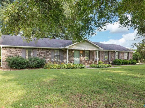 1861 New Center Road, Hartselle, AL 35640