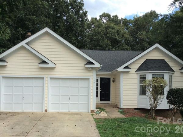 12511 Agate Lane, Pineville, NC 28134
