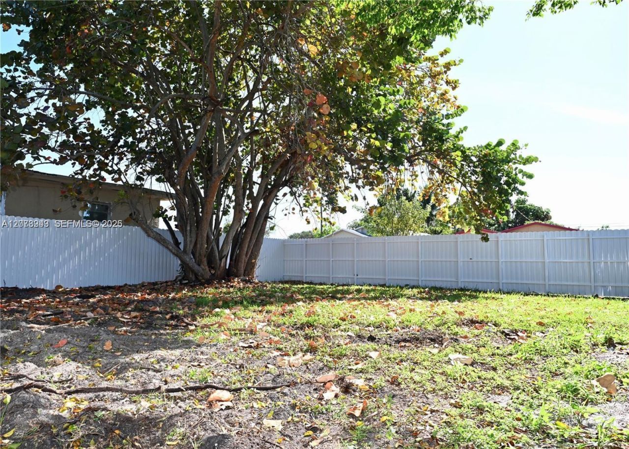 747 NW 5th Ct , Hallandale Beach, FL 33009 Photo