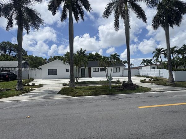 10830 SW 160th St, Miami, FL 33157