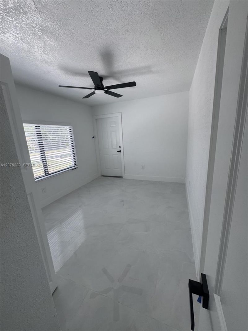 10830 SW 160th St, Miami, FL 33157 Photo