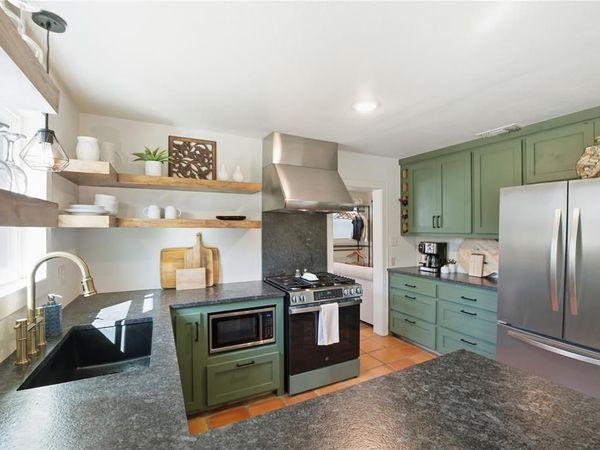 504 Fannin Street, Millsap, TX 76066