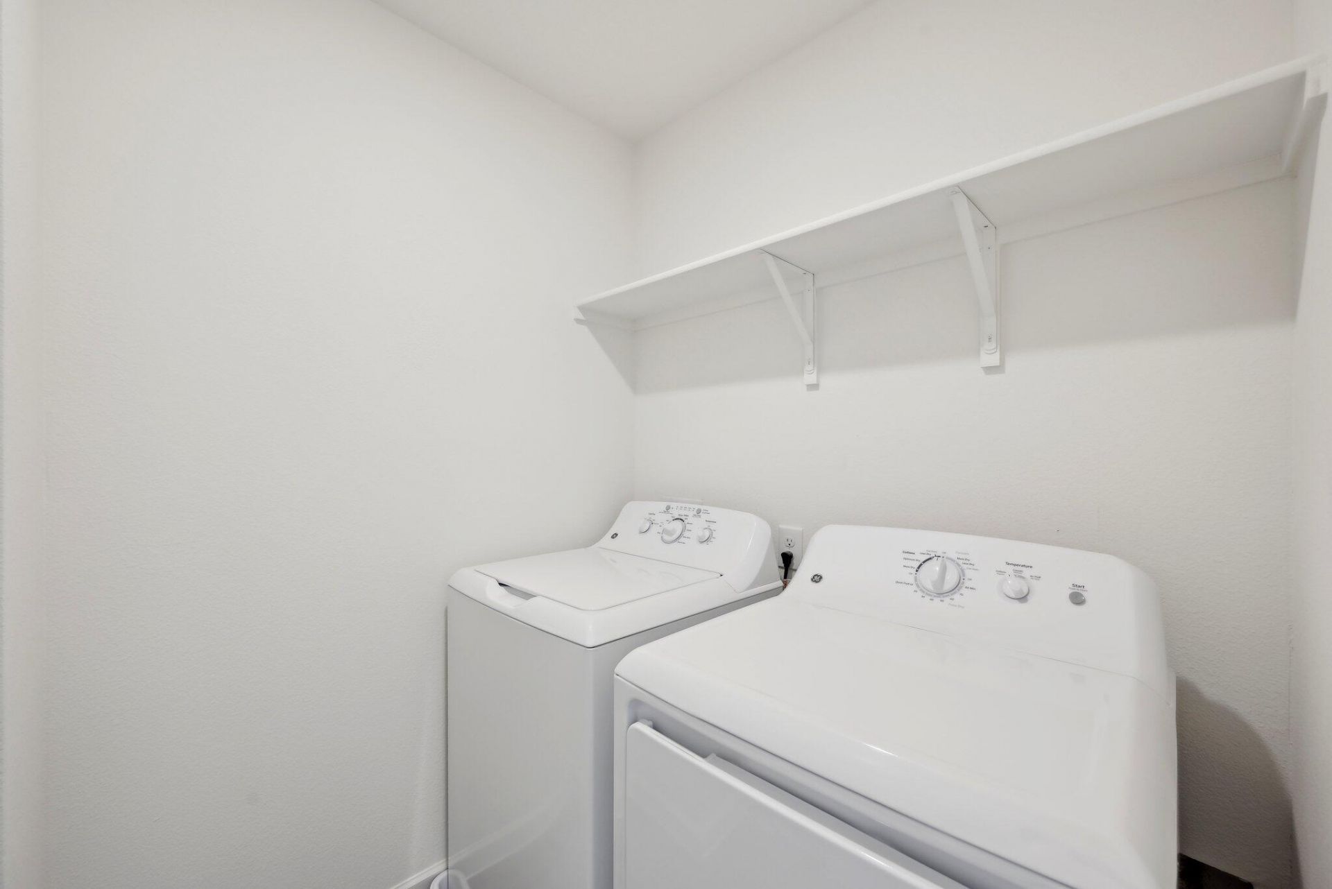 5328 Cottage Landing Drive Photo 6