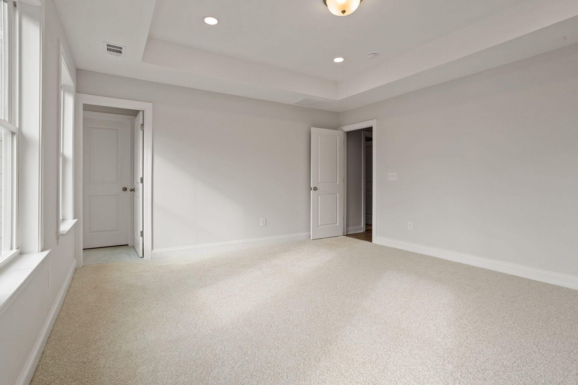2 Tuggle Lane Drive Photo 18
