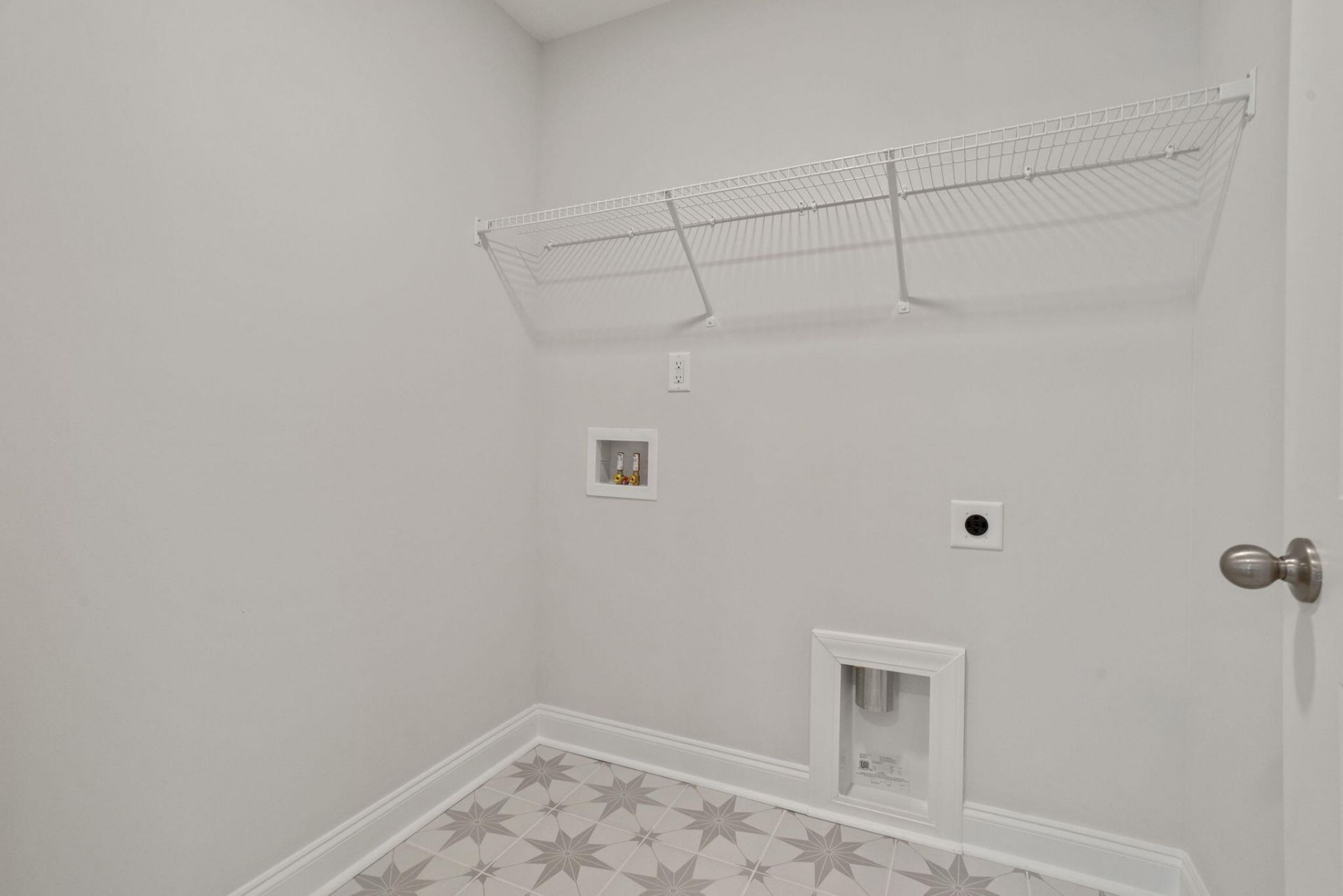2 Tuggle Lane Drive Photo 24