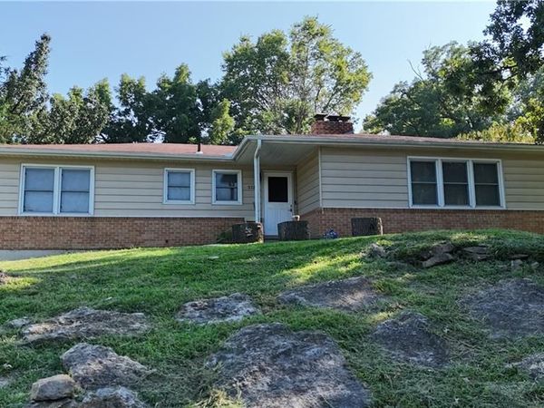9723 E 13th Street, Independence, MO 64052