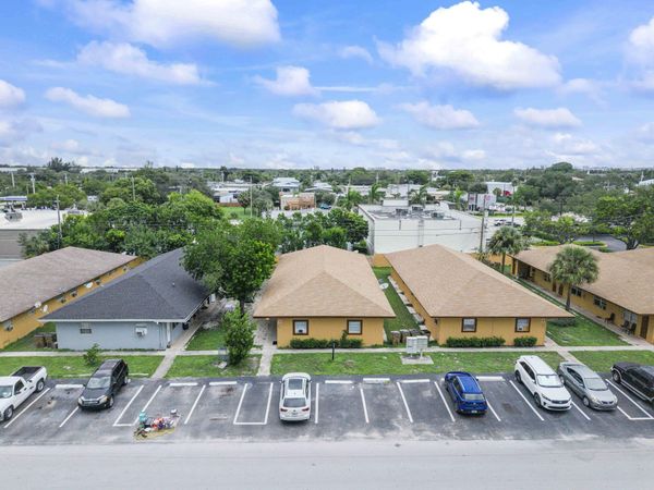 271 SW 1ST Street, Unit #1, Deerfield Beach, FL 33441