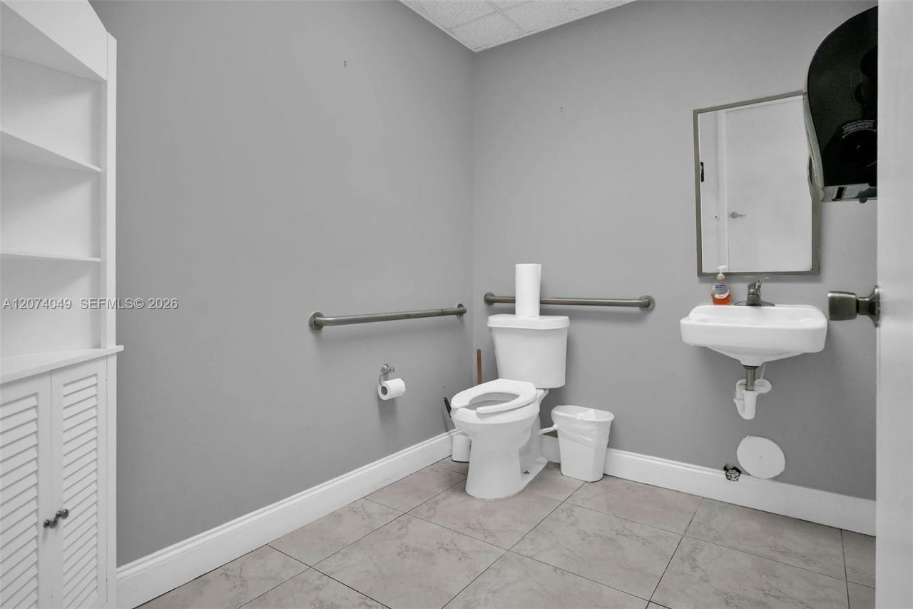 5900 NW 97th Ave, Unit C-1 and C-, Doral, FL 33178 Photo