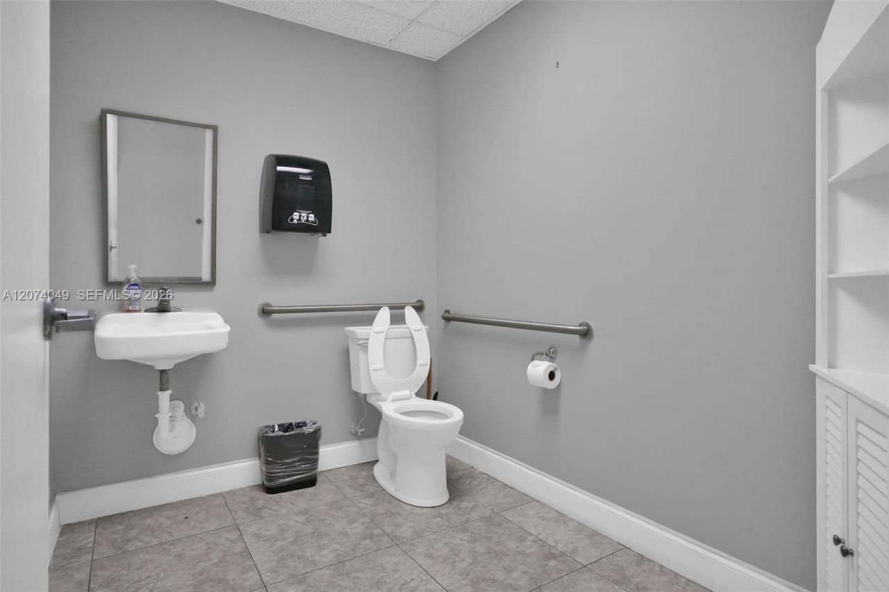 5900 NW 97th Ave, Unit C-1 and C-, Doral, FL 33178 Photo