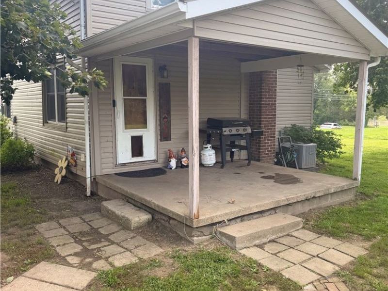 303 Wertz Street, Dalton, OH 44618 Photo 3