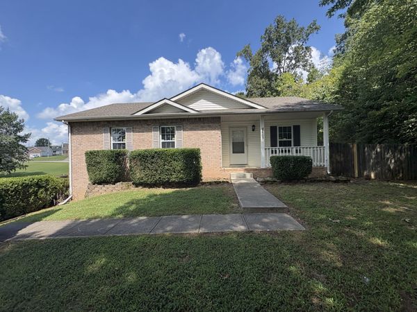 103 Smokey Ct, Clarksville, TN 37042