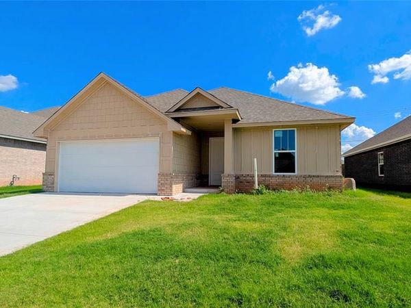11708 SW 15th Terrace, Yukon, OK 73099